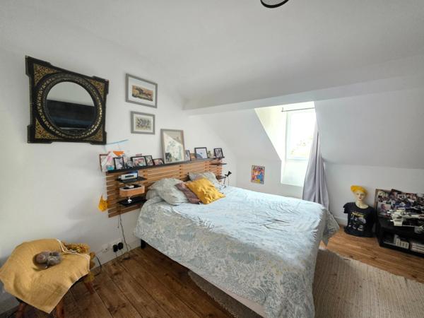 A 3 MN DE BESSINES - COUP DE COEUR POUR CETTE BELLE MAISON DE CARACTERE AVEC JOLI JARDIN ET PISCINE