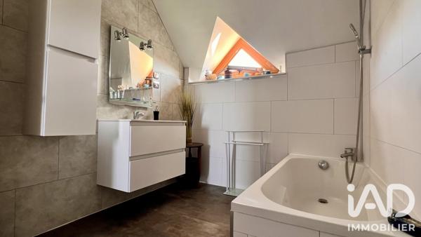 Maison à vendre 7 pièces 235 m² Sept-Sorts