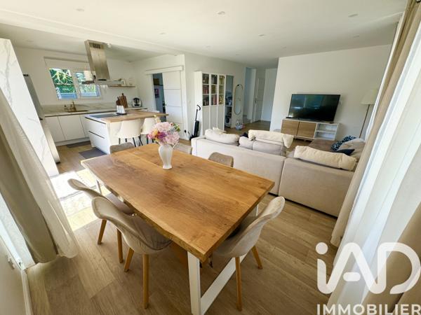 Maison à vendre 6 pièces 145 m² Saint-Pryvé-Saint-Mesmin
