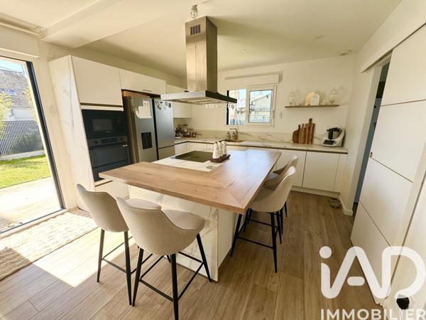 Maison à vendre 6 pièces 145 m² Saint-Pryvé-Saint-Mesmin