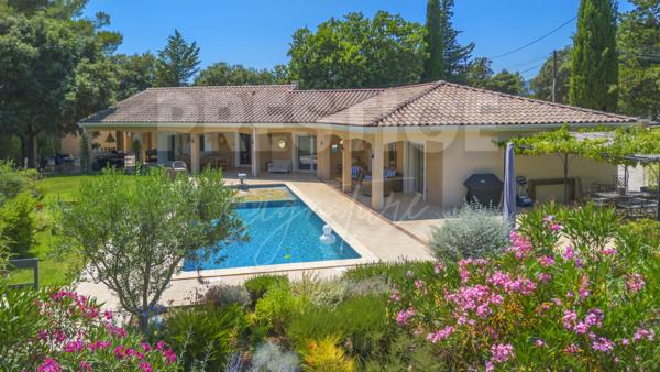 Villa 4 pièce(s) 3 chambre(s) 177 m²