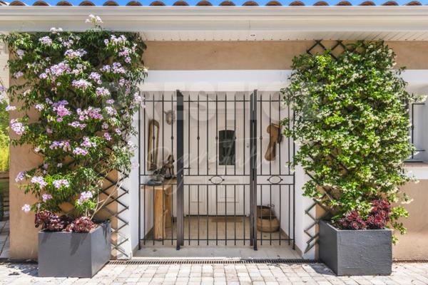 Villa 4 pièce(s) 3 chambre(s) 177 m²