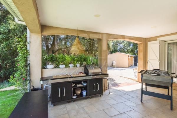 Villa 4 pièce(s) 3 chambre(s) 177 m²