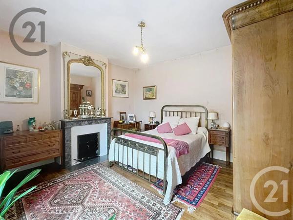 Maison à vendre  4 pièces - 119 m 2   COULANGES LA VINEUSE  - 89