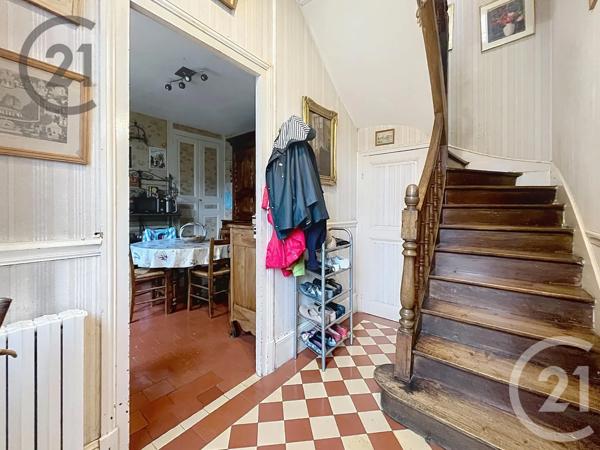 Maison à vendre  4 pièces - 119 m 2   COULANGES LA VINEUSE  - 89