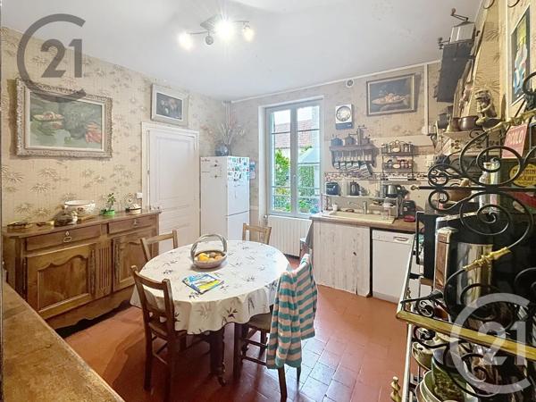 Maison à vendre  4 pièces - 119 m 2   COULANGES LA VINEUSE  - 89