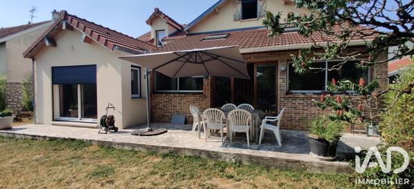 Maison à vendre 7 pièces 152,17 m² Neuilly-sur-Marne