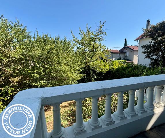 MAISON FAMILIALE À RÉNOVER – AVENUE DE L'EYGALA – CORENC MONTFLEURY