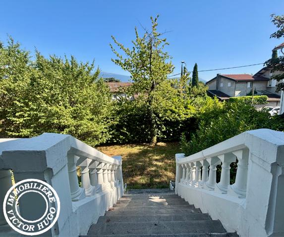 MAISON FAMILIALE À RÉNOVER – AVENUE DE L'EYGALA – CORENC MONTFLEURY