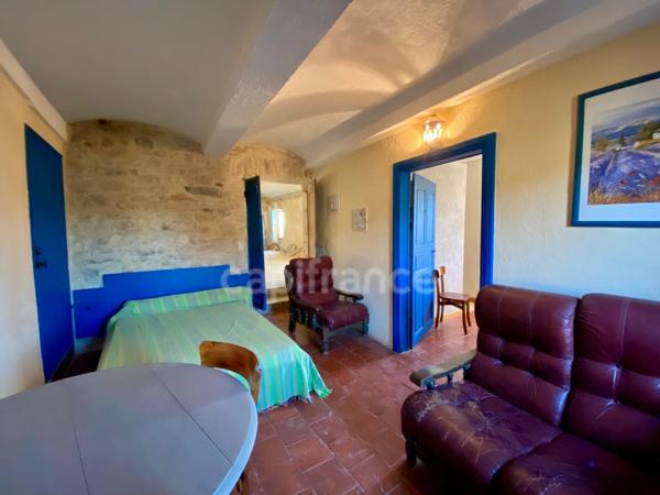 Grande maison de caractère 220m2 en pierre à Vagnas (07), à proximité de Vallon-Pont-d’Arc