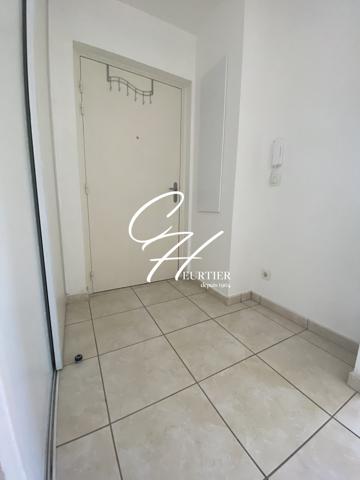 GRENOBLE-APPARTEMENT T3-RECENT