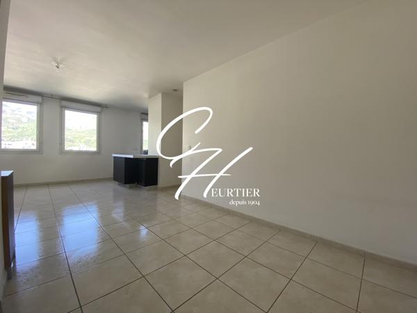 GRENOBLE-APPARTEMENT T3-RECENT