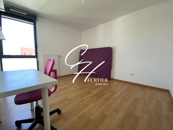 GRENOBLE-APPARTEMENT T3-RECENT