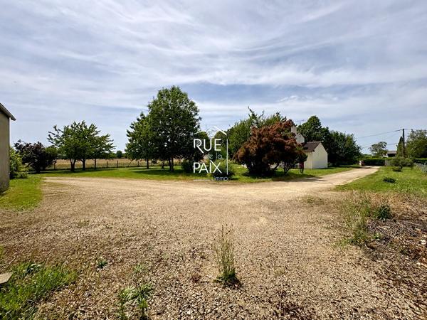 86190 VOUILLE Terrain constructible Vouillé 1200m²