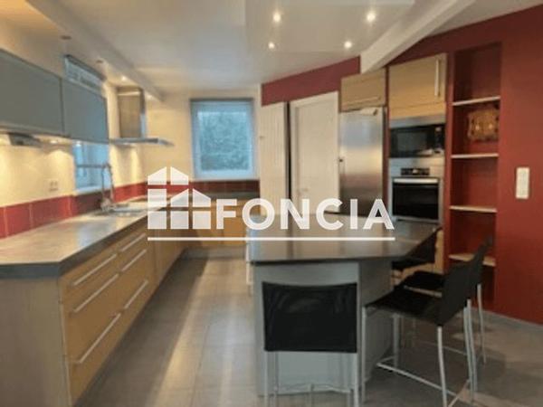 À vendre Maison 6 pièces 130 m² - Chierry 02400