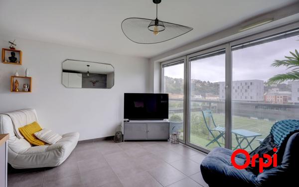 Appartement à vendre    4 pièces • 95,02 m2 Lyon 2