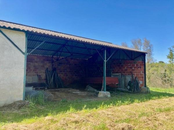 ENSEMBLE  IMMOBILIER A RENOVER SUR 23492 M2