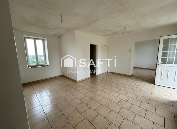 ? Entre Saint-Sever et Villedieu-les-Poêles, découvrez cet ensemble immobilier en pierre offrant deux logements indépendants, un fort potentiel d'aménagement et un cadre de vie paisible sur environ 6 000 m² de terrain. ? Amoureux de la pierre et des projets à fort potentiel, laissez-vous séduire par cet ensemble immobilier de caractère composé de deux habitations indépendantes au cœur d'un environnement verdoyant. ? Investissement locatif, projet familial ou résidence principale : cet ensemble immobilier en pierre de 130 m² offre de multiples possibilités dans un cadre calme et recherché. ? Une opportunité rare entre Saint-Sever et Villedieu-les-Poêles : deux maisons en pierre réunissables, un grand terrain et un potentiel exceptionnel à exploiter. ? Charme de l'ancien, potentiel d'évolution et environnement paisible : découvrez cet ensemble immobilier en pierre idéal pour concrétiser tous vos projets.