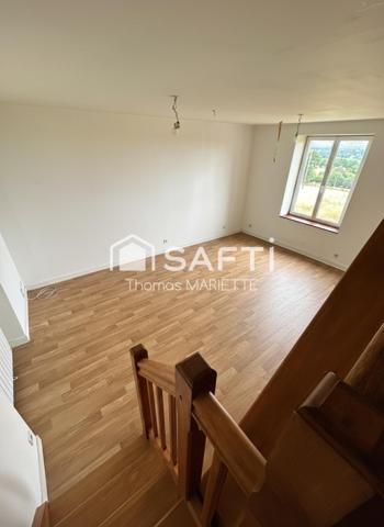 ? Entre Saint-Sever et Villedieu-les-Poêles, découvrez cet ensemble immobilier en pierre offrant deux logements indépendants, un fort potentiel d'aménagement et un cadre de vie paisible sur environ 6 000 m² de terrain. ? Amoureux de la pierre et des projets à fort potentiel, laissez-vous séduire par cet ensemble immobilier de caractère composé de deux habitations indépendantes au cœur d'un environnement verdoyant. ? Investissement locatif, projet familial ou résidence principale : cet ensemble immobilier en pierre de 130 m² offre de multiples possibilités dans un cadre calme et recherché. ? Une opportunité rare entre Saint-Sever et Villedieu-les-Poêles : deux maisons en pierre réunissables, un grand terrain et un potentiel exceptionnel à exploiter. ? Charme de l'ancien, potentiel d'évolution et environnement paisible : découvrez cet ensemble immobilier en pierre idéal pour concrétiser tous vos projets.
