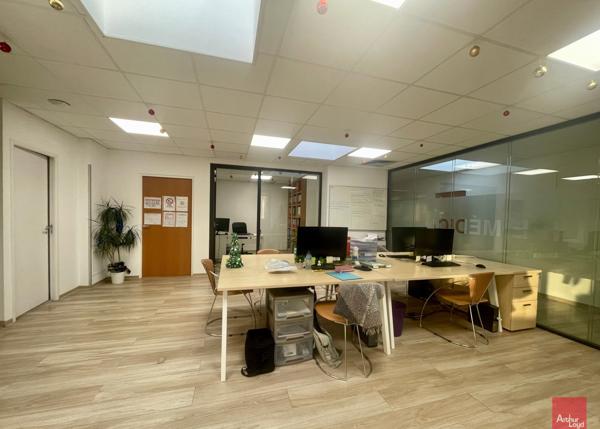 Surfaces de bureaux à louer - Ville Active - Nîmes