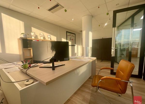 Surfaces de bureaux à louer - Ville Active - Nîmes