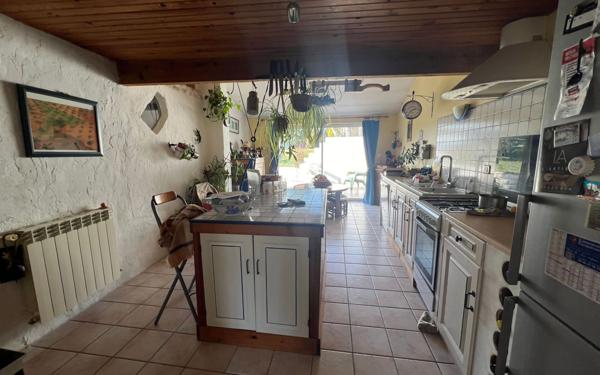 Maison à vendre    4 pièces •  Semussac