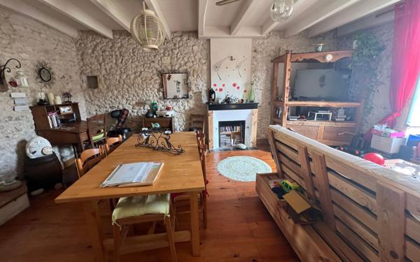 Maison à vendre    4 pièces •  Semussac