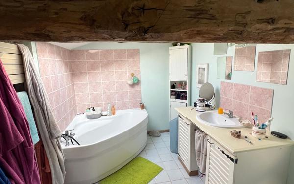 Maison à vendre    4 pièces •  Semussac