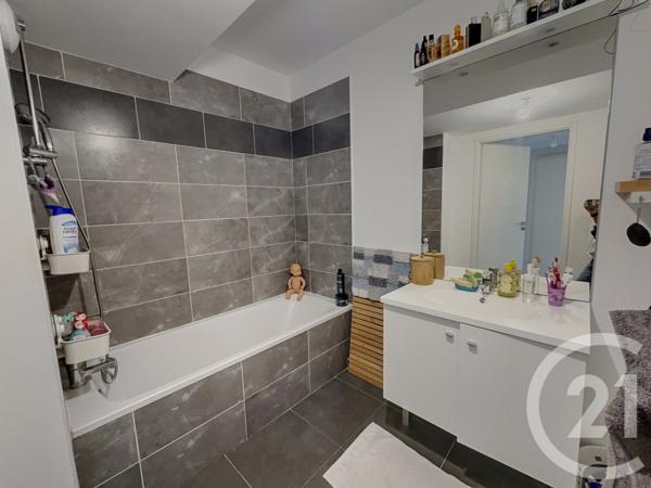 Appartement F4 à vendre  4 pièces - 74,71 m2 MARSEILLE - 13013