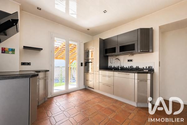 Maison à vendre 6 pièces 177 m² Orly