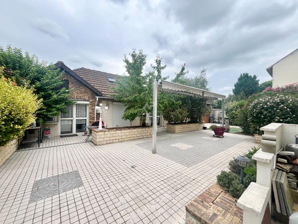 Immeuble Conflans Sainte Honorine 1 250 000 € **  - Référence  8080