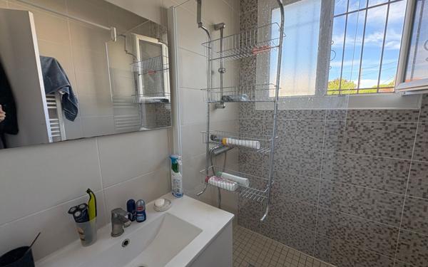 Maison à vendre    6 pièces •  Semussac