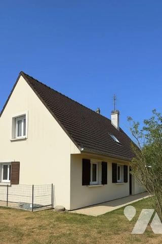 Maison indépendante à vendre - Proximité Mesnil-Esnard
Maison édifiée sur une parcelle de 516 ...