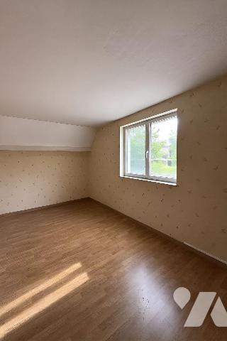 Maison indépendante à vendre - Proximité Mesnil-Esnard
Maison édifiée sur une parcelle de 516 ...