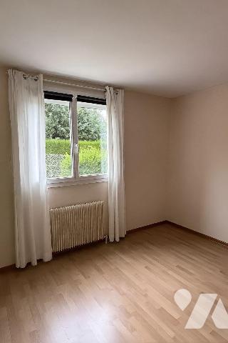 Maison indépendante à vendre - Proximité Mesnil-Esnard
Maison édifiée sur une parcelle de 516 ...