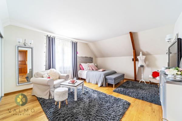 Maison 8 pièce(s) 5 chambre(s) 266 m²