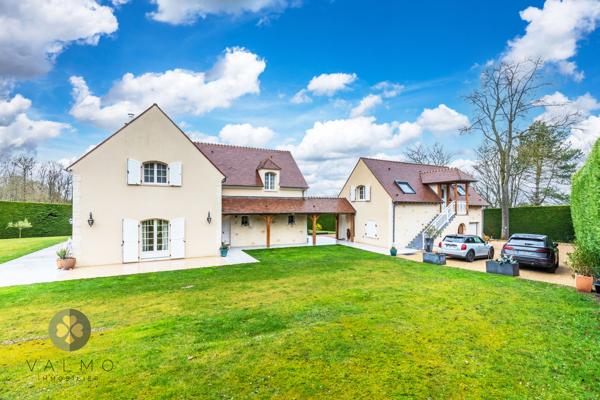 Maison 8 pièce(s) 5 chambre(s) 266 m²