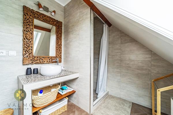 Maison 8 pièce(s) 5 chambre(s) 266 m²
