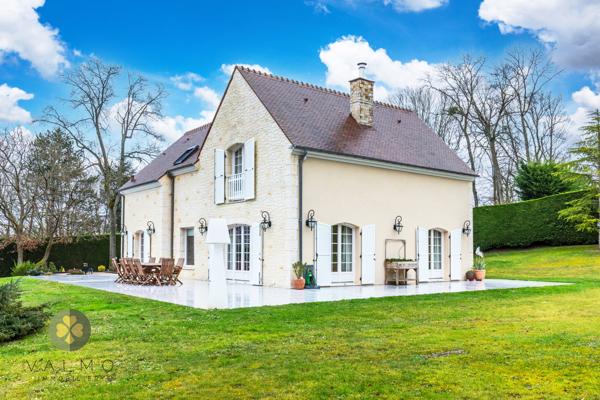 Maison 8 pièce(s) 5 chambre(s) 266 m²