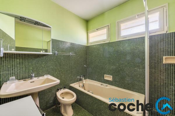 Charly – Maison d'architecte, vue exceptionnelle, potentiel rare