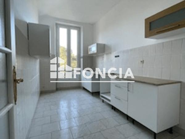 Location Appartement 3 pièces 70 m² - 11 RUE PIERRE BENOIT Marseille 13 13013