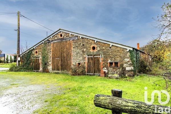 Maison à vendre 6 pièces 270 m² Chavagnes-en-Paillers