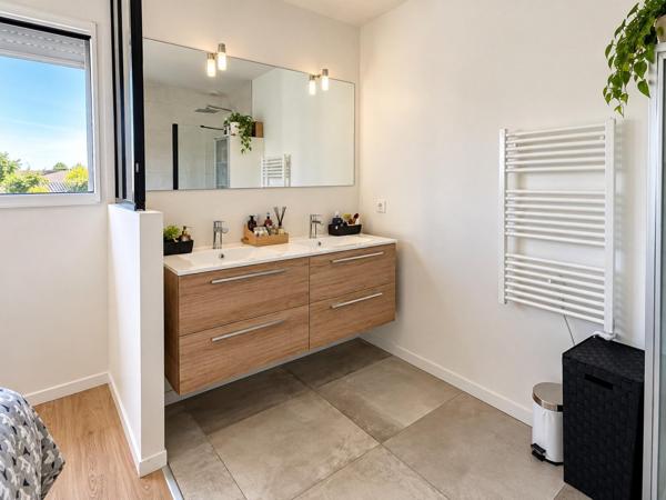 Maison contemporaine avec DPE A et terrasse