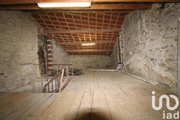 Maison de ville 5 pièces de 124 m² à Bourganeuf (23400)