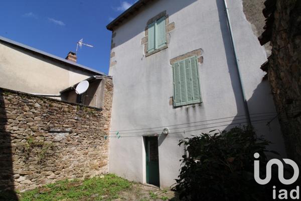 Maison de ville 5 pièces de 124 m² à Bourganeuf (23400)