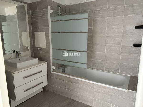 Location Appartement 3 pièces 63.8 m² - Levallois-perret 92300