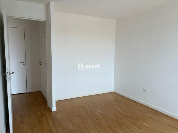 Location Appartement 3 pièces 63.8 m² - Levallois-perret 92300