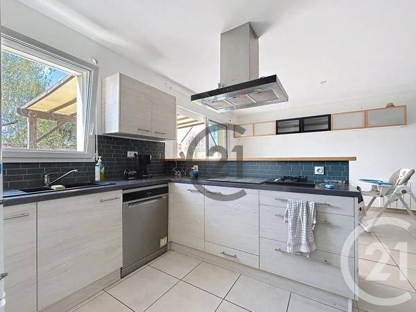 Maison à vendre  6 pièces - 106,49 m 2   ST LYPHARD  - 44