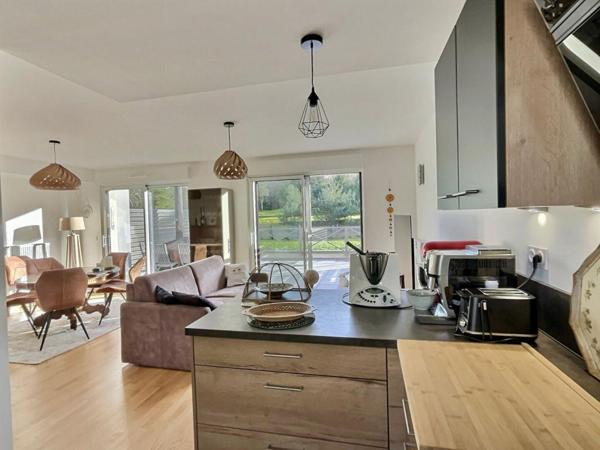 Superbe duplex 2 CHAMBRES , terrasse , garage et cave avec vue golf - 73.44 m2