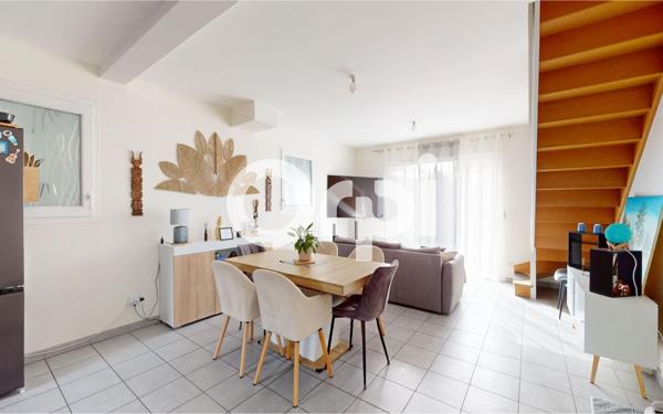 Maison à vendre    4 pièces • 88,40 m2 Bron